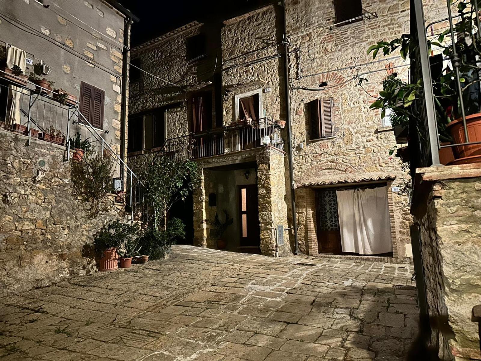 81Passi Villa Casale Marittimo Bagian luar foto